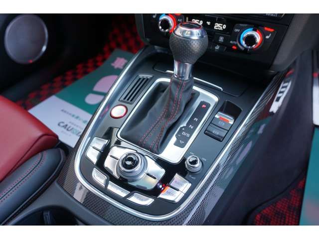 AUDI SQ5 2014 Image 31