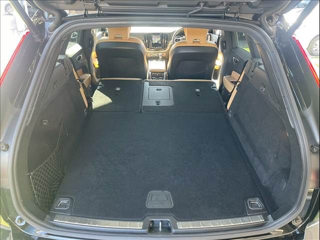 VOLVO XC60 2020 Image 31