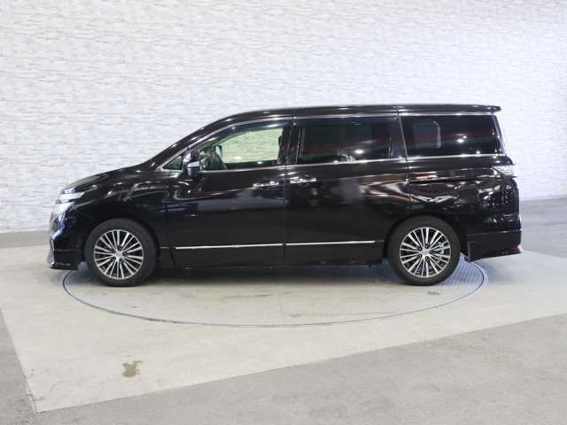 NISSAN ELGRAND 2014 Image 31