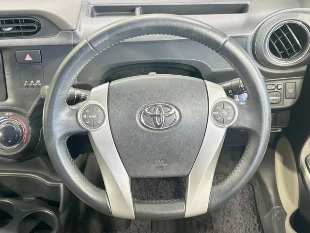 TOYOTA AQUA 2012 Image 31