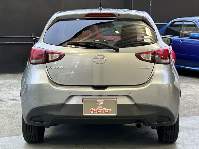 MAZDA DEMIO 2016 Image 31