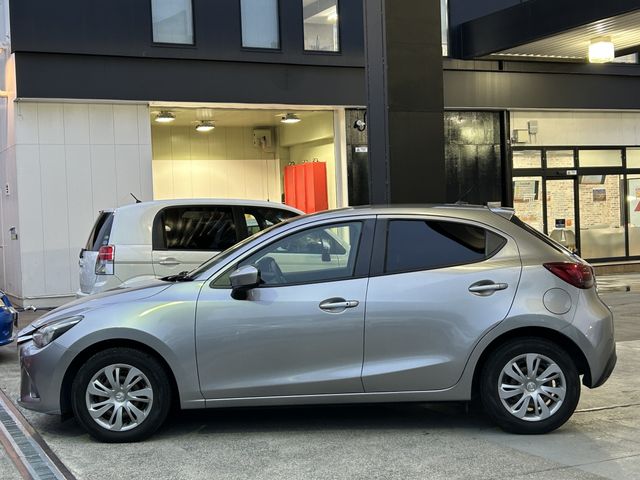MAZDA DEMIO 2016 Image 31