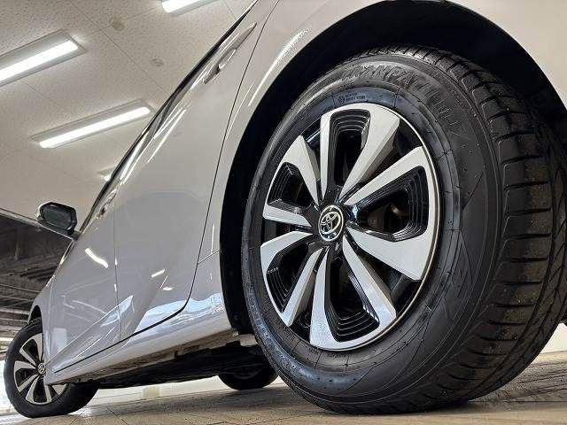 TOYOTA PRIUS PHV 2018 Image 31