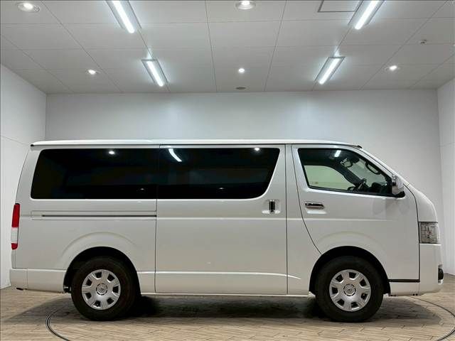 TOYOTA HIACE VAN 2WD 2020 Image 31
