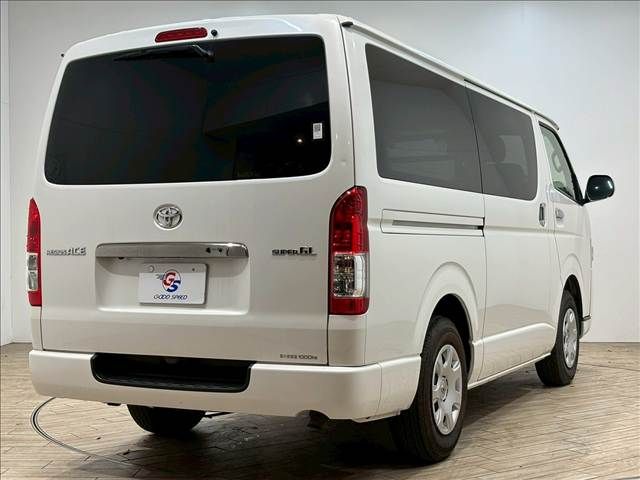 TOYOTA HIACE VAN 2WD 2020 Image 31