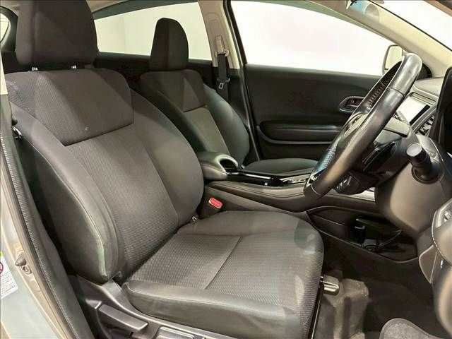 HONDA VEZEL HYBRID 2015 Image 31