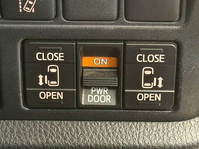 TOYOTA VOXY 2020 Image 31