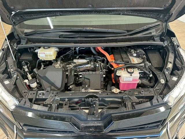 TOYOTA VOXY 2020 Image 31