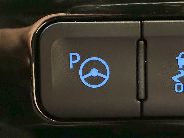 TOYOTA PRIUS PHV 2017 Image 31