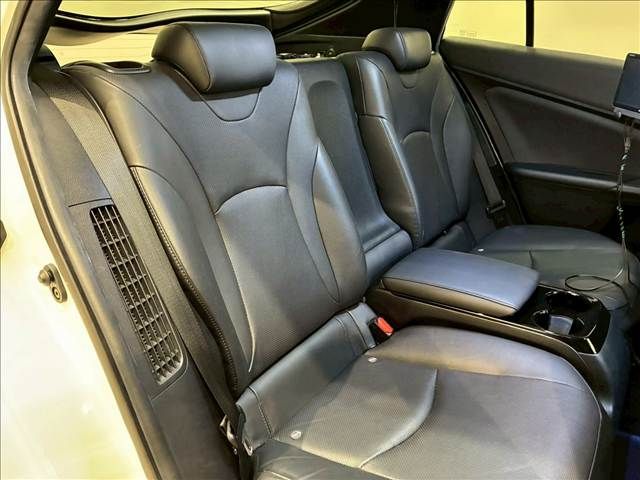 TOYOTA PRIUS PHV 2017 Image 31