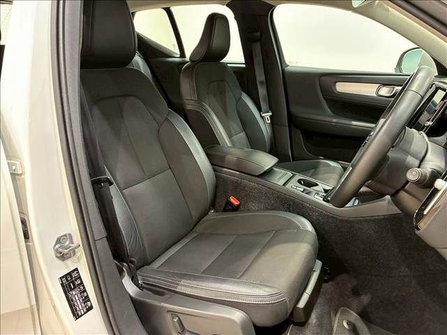 VOLVO XC40 2019 Image 31