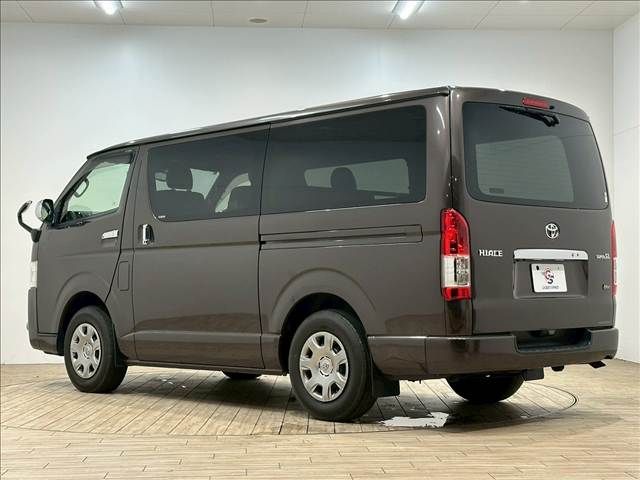 TOYOTA HIACE VAN 2WD 2019 Image 31