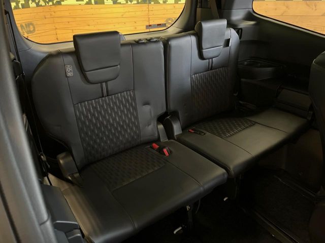 TOYOTA NOAH HYBRID 2022 Image 31