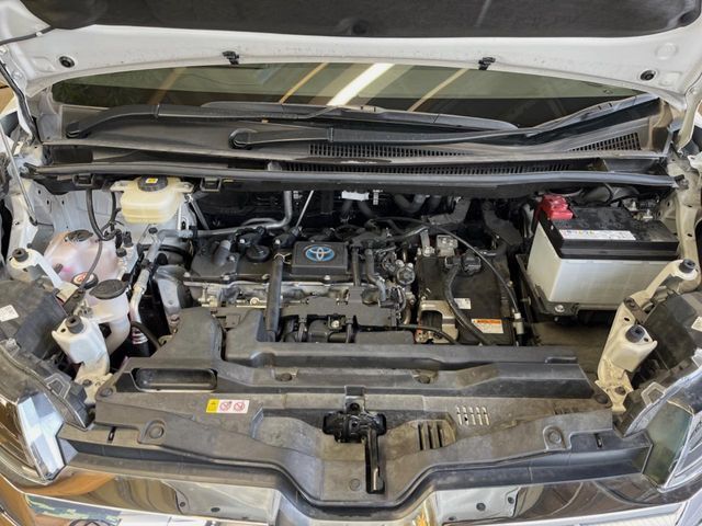 TOYOTA NOAH HYBRID 2022 Image 31