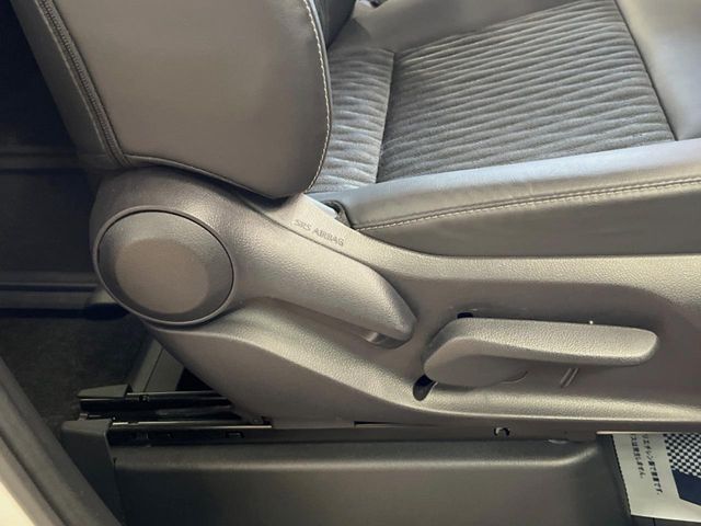 TOYOTA NOAH HYBRID 2022 Image 31