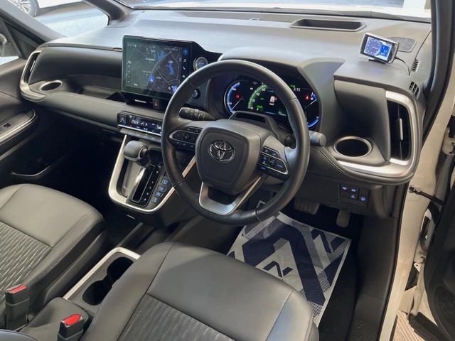 TOYOTA NOAH HYBRID 2022 Image 31