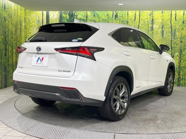 TOYOTA LEXUS NX300H AWD 2019 Image 31