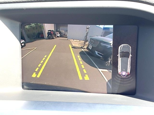 VOLVO V60 2018 Image 31