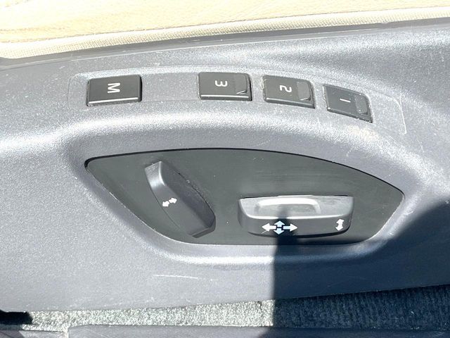 VOLVO V60 2018 Image 31