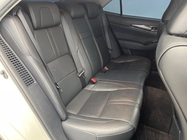 TOYOTA CROWN SEDAN HYBRID 2013 Image 31