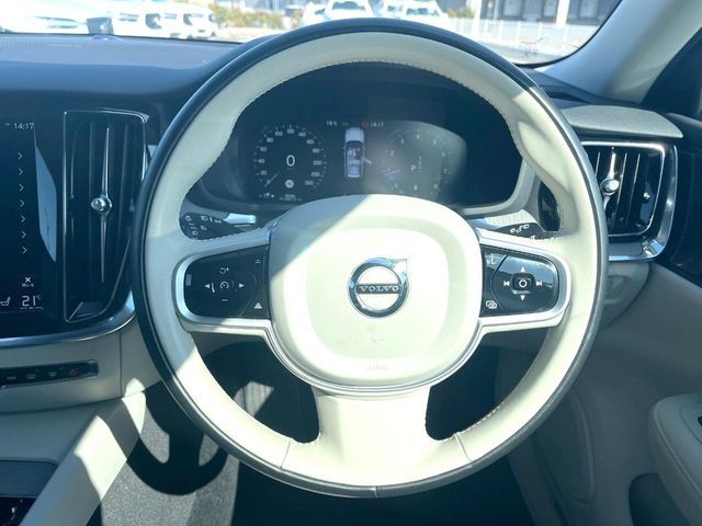 VOLVO V60 2021 Image 31