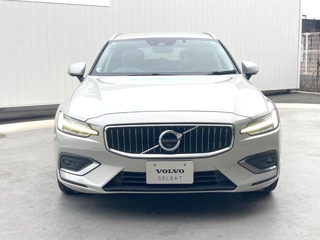 VOLVO V60 2021 Image 31