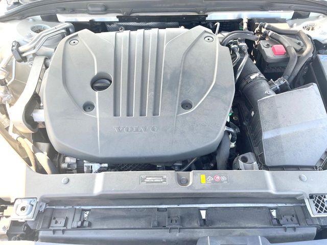 VOLVO V60 2021 Image 31