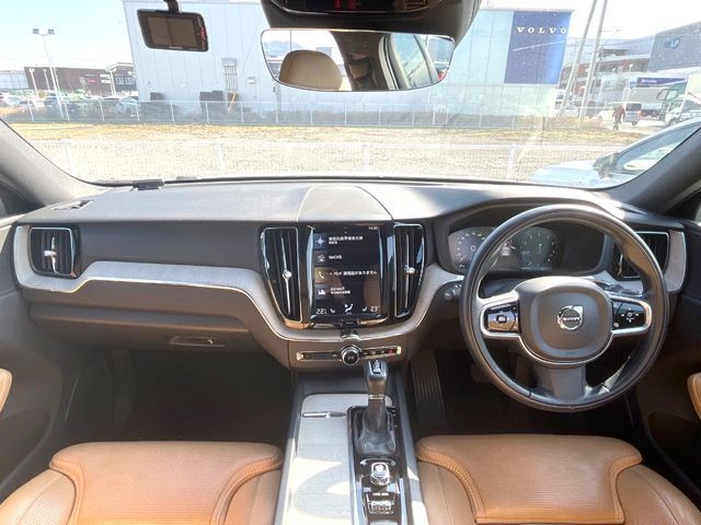 VOLVO XC60 2018 Image 31
