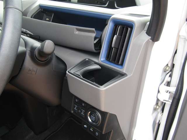 DAIHATSU TANTO CUSTOM 2020 Image 31