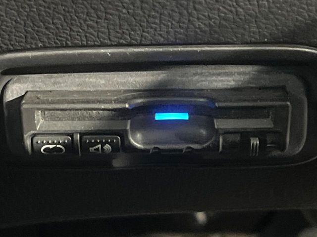 HONDA VEZEL HYBRID 2014 Image 31