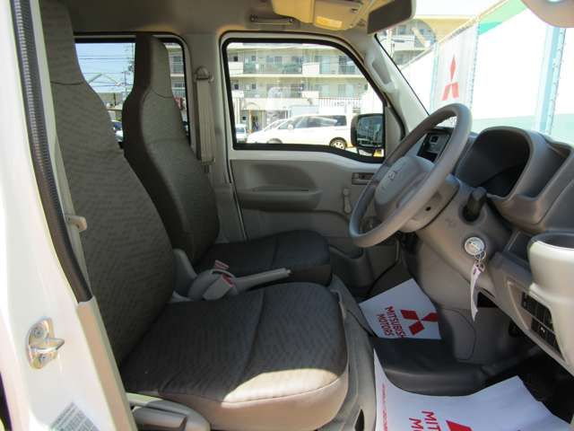 MITSUBISHI MINICAB VAN 2025 Image 31