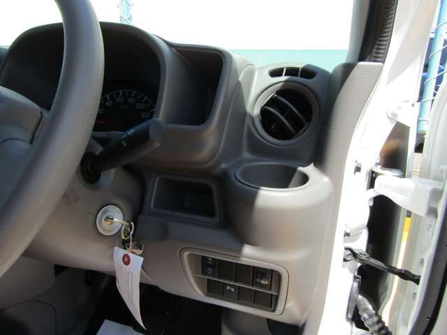 MITSUBISHI MINICAB VAN 2025 Image 31