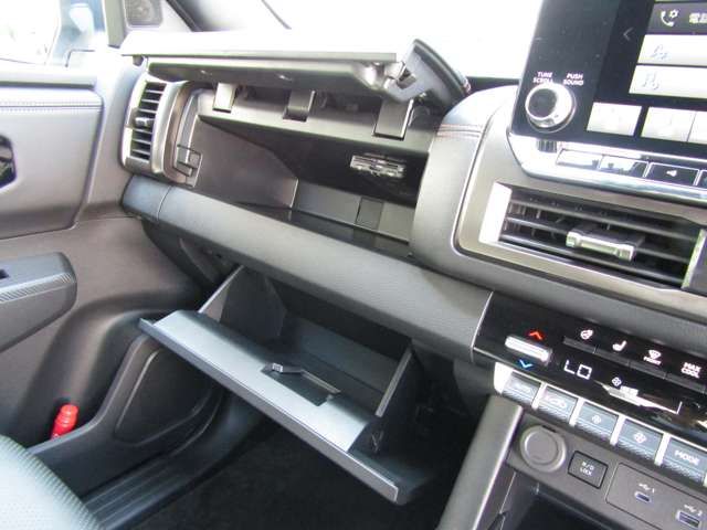 MITSUBISHI TRITON 2024 Image 31