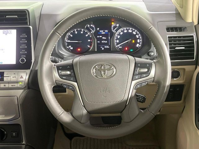 TOYOTA LANDCRUISER PRADO 2023 Image 31
