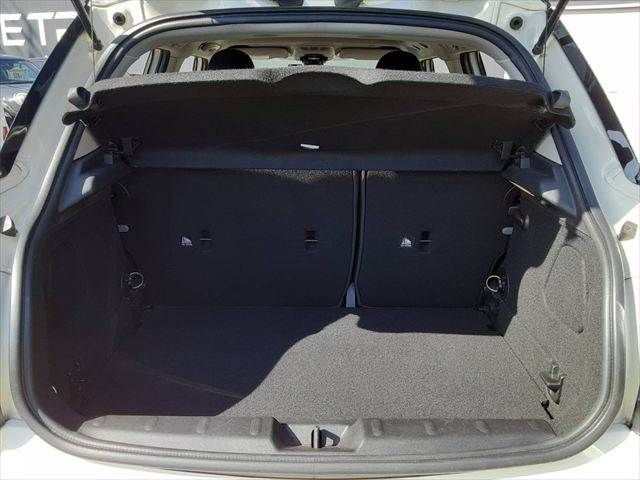 BMW MINI COOPER D 5DOOR 2019 Image 31