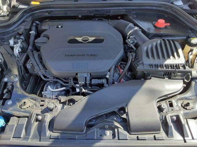 BMW MINI COOPER D 5DOOR 2019 Image 31