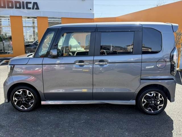 HONDA N BOX CUSTOM 4WD 2020 Image 31