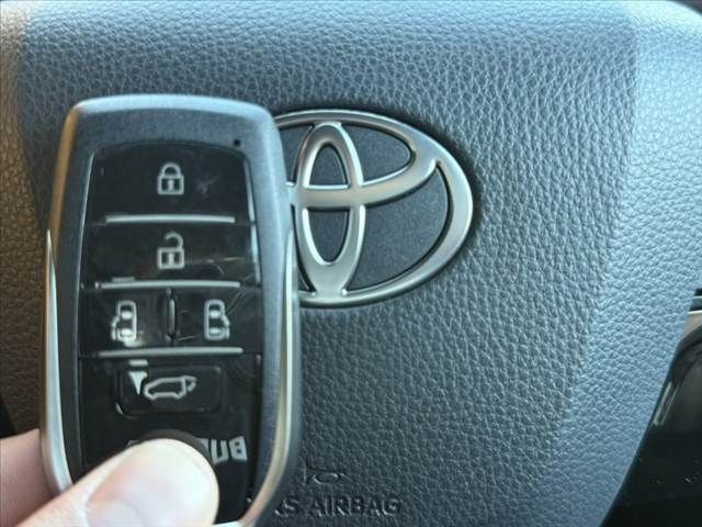 TOYOTA ALPHARD 2025 Image 31