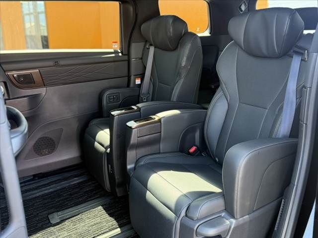 TOYOTA ALPHARD 2025 Image 31