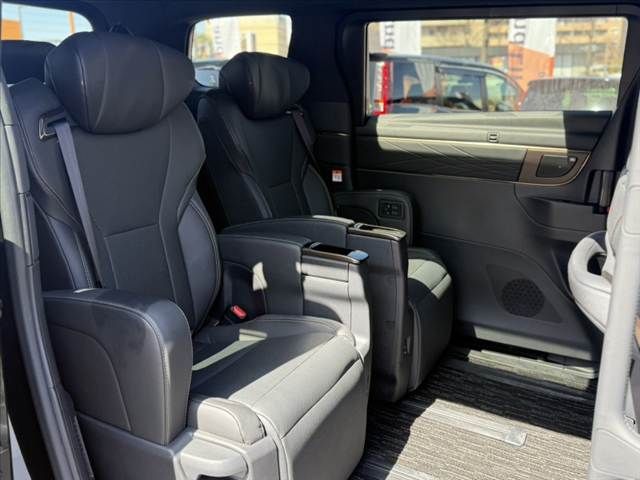 TOYOTA ALPHARD 2025 Image 31