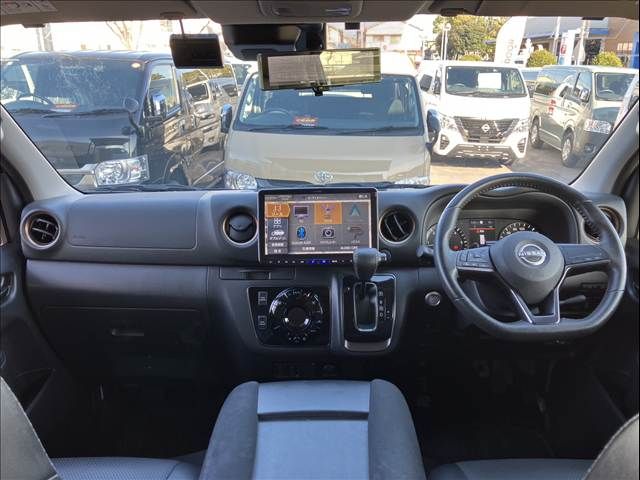 NISSAN CARAVAN VAN 4WD 2023 Image 31