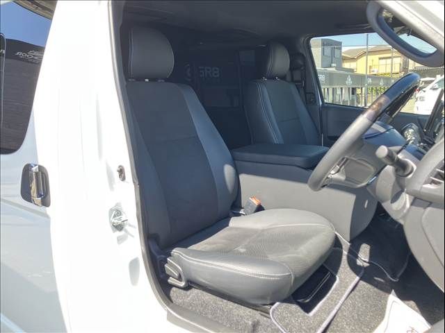 TOYOTA HIACE VAN 2WD 2023 Image 31