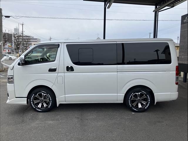 TOYOTA HIACE VAN 2WD 2023 Image 31