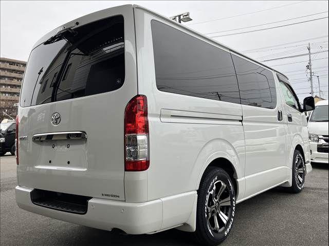 TOYOTA HIACE VAN 2WD 2023 Image 31