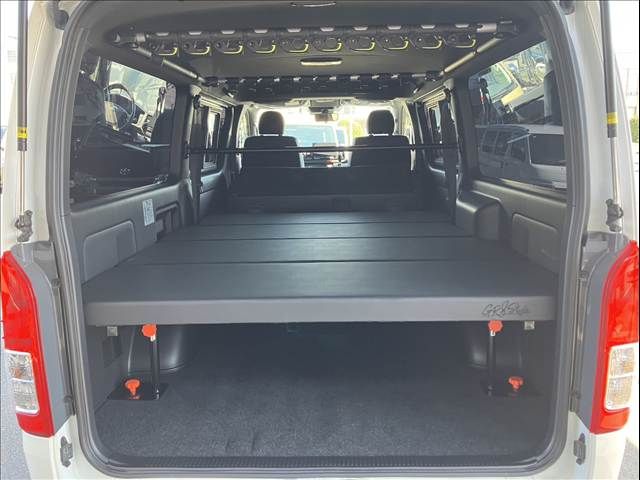 TOYOTA HIACE VAN 2WD 2023 Image 31