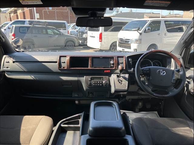 TOYOTA HIACE VAN 2WD 2019 Image 31