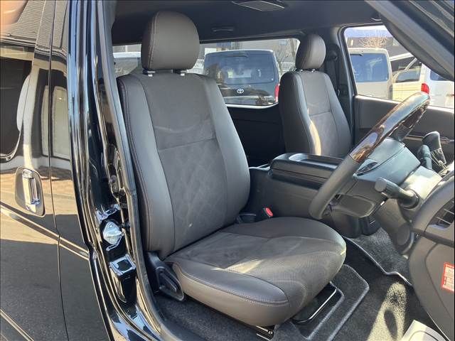 TOYOTA HIACE VAN 2WD 2019 Image 31