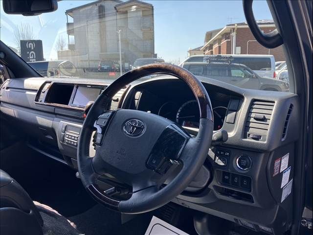 TOYOTA HIACE VAN 2WD 2019 Image 31