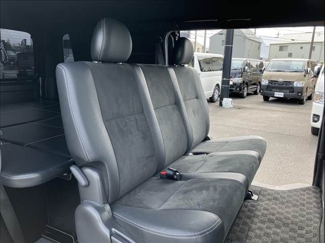 TOYOTA HIACE VAN 4WD 2020 Image 31