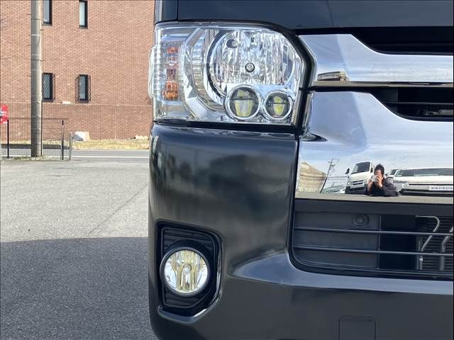 TOYOTA HIACE VAN 4WD 2020 Image 31